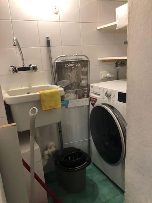 La Petite Maison - Two-Room Apartment แบร์กาโม ภายนอก รูปภาพ